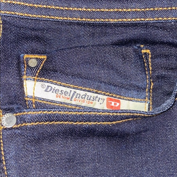 Diesel
Troxer Slim Skinny Jeans - Picture 5 of 5